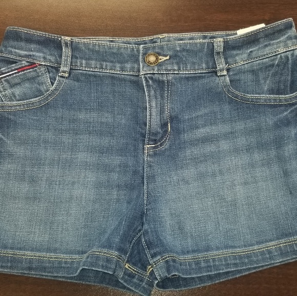 Tommy Hilfiger Jean Shorts, Size 12 - Picture 1 of 3
